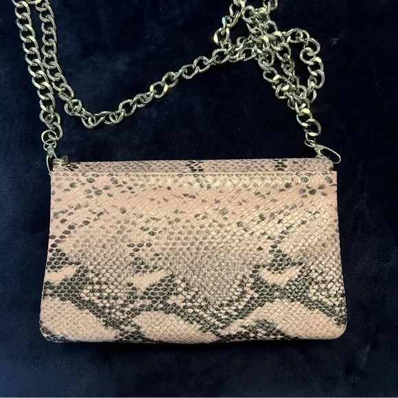 Missguided Faux Snake Print Bag - Picture 8 of 9